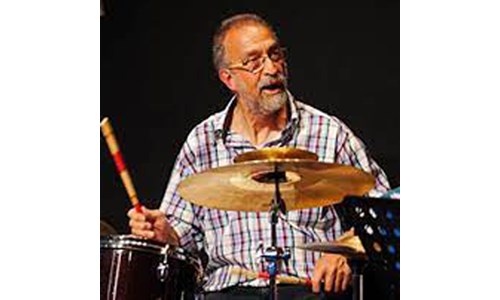 BÜLENT ATEŞ  (DAVUL)